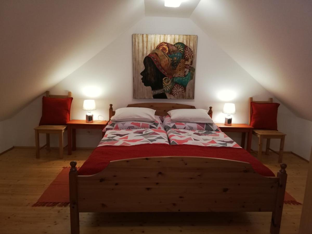 Liliomfa Apartman Apartment Сиглигет Екстериор снимка